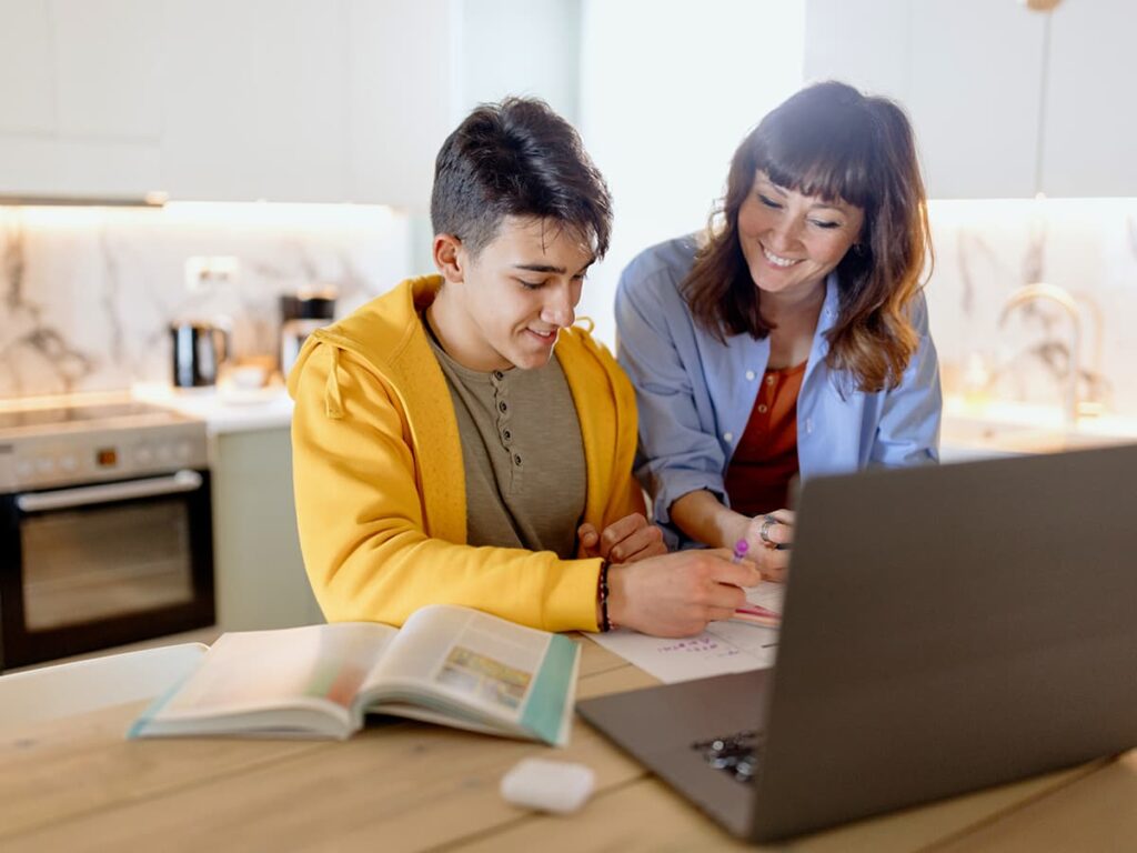 Homeschool vs Online School